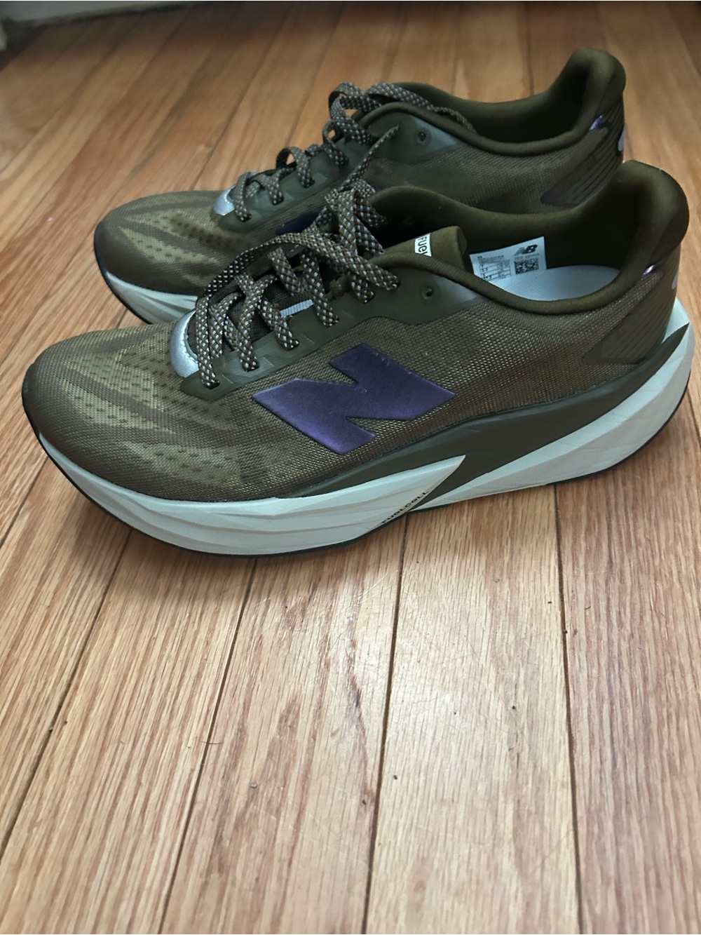 Women’s New Balance FuelCell Rebel v5